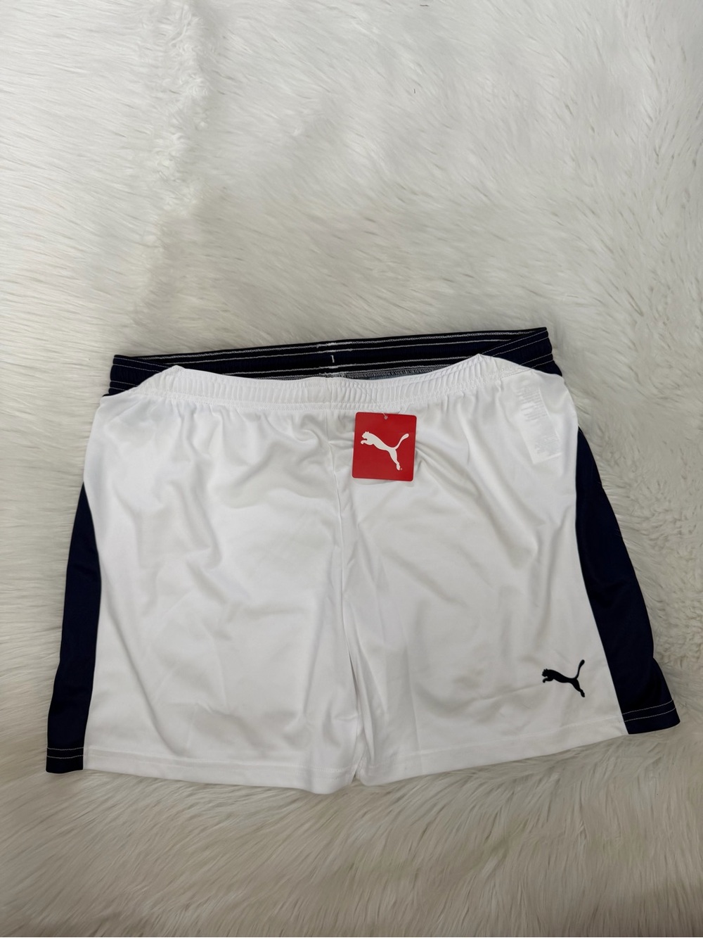 Puma White With Navy Side Panels Athletic Shorts Sz XL